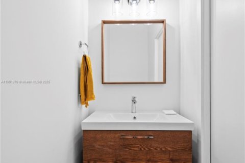 Снять в аренду виллу или дом в Уэст-Палм-Бич, Флорида 3 спальни, 172.52м2, № 1952243 - фото 14