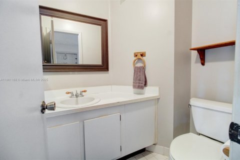 Adosado en venta en Pembroke Pines, Florida, 3 dormitorios, 131.92 m2 № 1890063 - foto 17