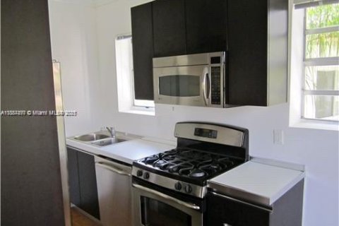 Снять в аренду кондоминиум в Майами-Бич, Флорида 1 спальня, 56.02м2, № 1941324 - фото 6