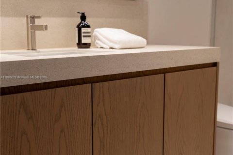 Copropriété à louer à Miami Beach, Floride: 3 chambres, 274.9 m2 № 2038134 - photo 15