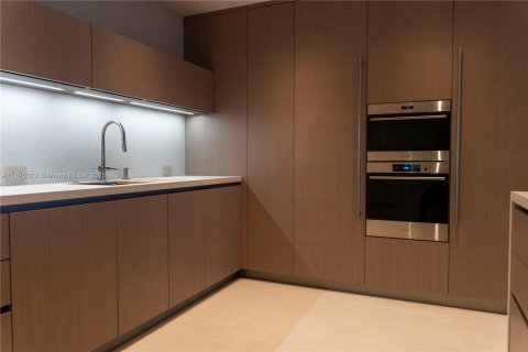 Copropriété à louer à Miami Beach, Floride: 3 chambres, 274.9 m2 № 2038134 - photo 12