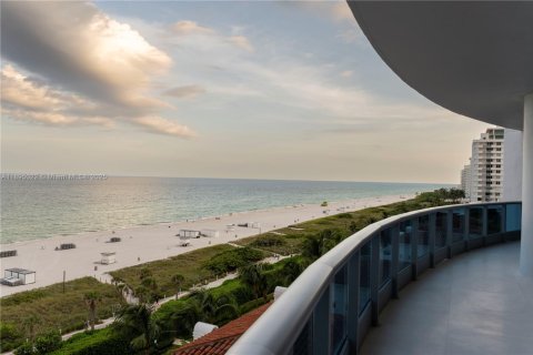 Copropriété à louer à Miami Beach, Floride: 3 chambres, 274.9 m2 № 2038134 - photo 30