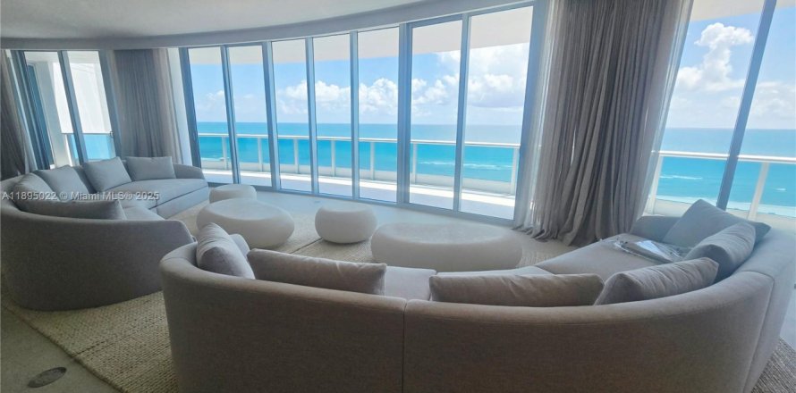 Condo à Miami Beach, Floride, 3 chambres  № 2038134