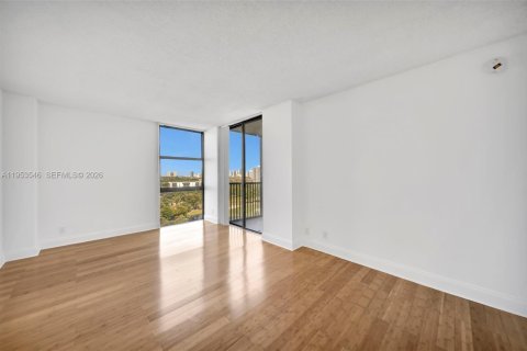 Copropriété à vendre à Aventura, Floride: 2 chambres, 107.49 m2 № 2019899 - photo 19