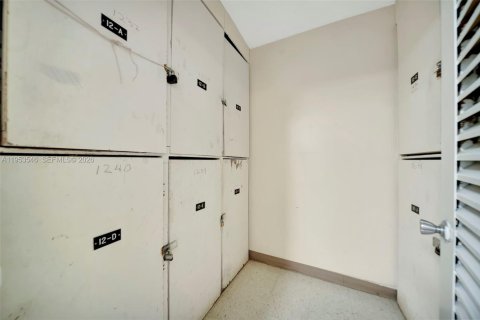 Copropriété à vendre à Aventura, Floride: 2 chambres, 107.49 m2 № 2019899 - photo 28