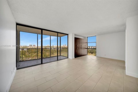 Copropriété à vendre à Aventura, Floride: 2 chambres, 107.49 m2 № 2019899 - photo 9