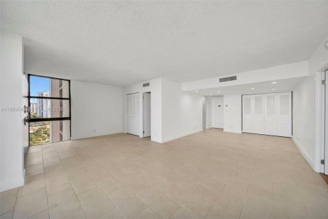Copropriété à vendre à Aventura, Floride: 2 chambres, 107.49 m2 № 2019899 - photo 8