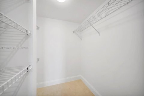 Copropriété à vendre à Aventura, Floride: 2 chambres, 107.49 m2 № 2019899 - photo 23