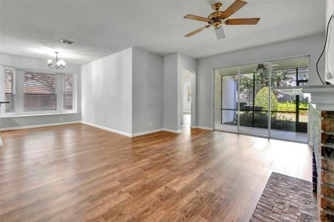 Villa ou maison à louer à DeLand, Floride: 3 chambres, 169.55 m2 № 2398617 - photo 5