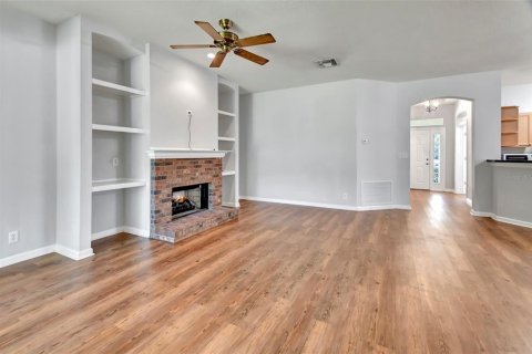 Villa ou maison à louer à DeLand, Floride: 3 chambres, 169.55 m2 № 2398617 - photo 8