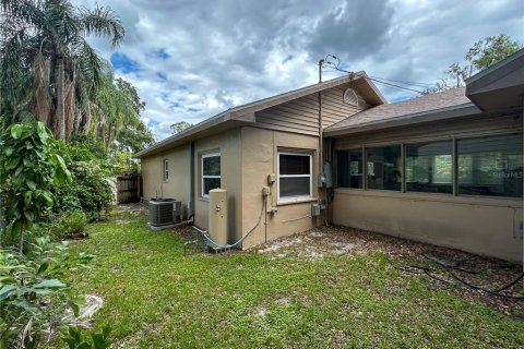 House in Winter Haven, Florida 2 bedrooms, 140.93 sq.m. № 1806593 - photo 18