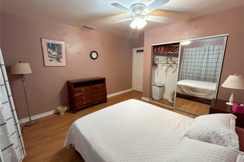 House in Winter Haven, Florida 2 bedrooms, 140.93 sq.m. № 1806593 - photo 9