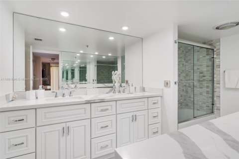 Condo in Tequesta, Florida, 3 bedrooms  № 1977782 - photo 16