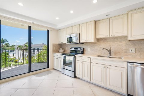 Condo in Tequesta, Florida, 3 bedrooms  № 1977782 - photo 19