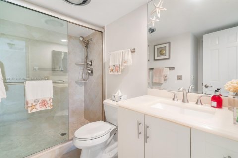 Condo in Tequesta, Florida, 3 bedrooms  № 1977782 - photo 25