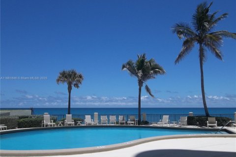 Condo in Tequesta, Florida, 3 bedrooms  № 1977782 - photo 27