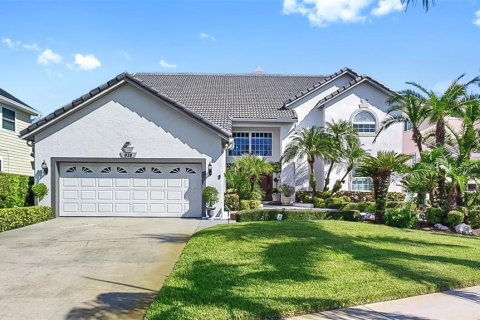 House in Apollo Beach, Florida 3 bedrooms, 357.67 sq.m. № 1905643 - photo 2