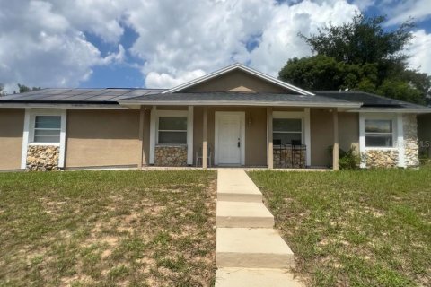 House in Orlando, Florida 3 bedrooms, 132.48 sq.m. № 2364873
