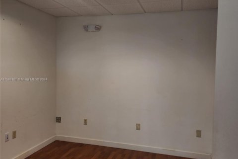 Office in Doral, Florida № 1177223