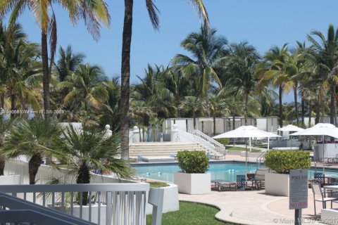 Copropriété à louer à Bal Harbour, Floride: 2 chambres, 98.1 m2 № 1889969 - photo 27