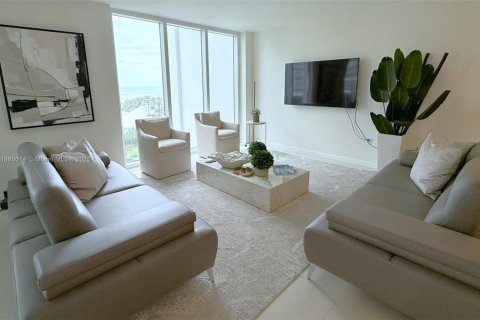 Copropriété à louer à Bal Harbour, Floride: 2 chambres, 98.1 m2 № 1889969 - photo 4