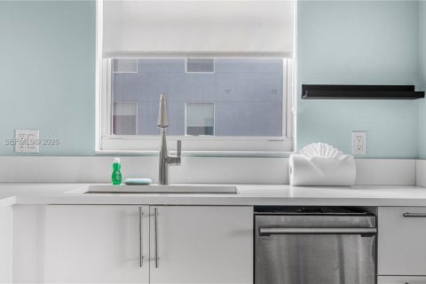 Copropriété à vendre à Miami, Floride: 2 chambres, 88.26 m2 № 2435226 - photo 5