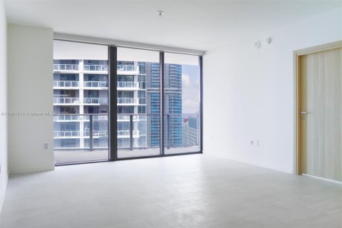Condo in Miami, Florida, 1 bedroom  № 1702997 - photo 9