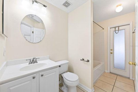 House in Winter Garden, Florida 4 bedrooms, 172.15 sq.m. № 2393582 - photo 18