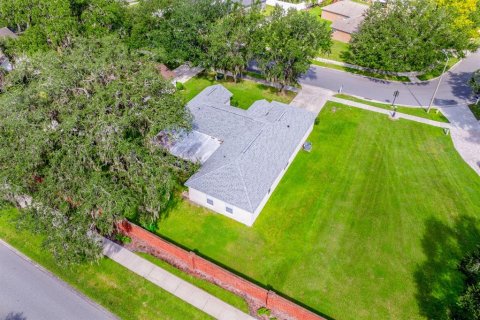 House in Winter Garden, Florida 4 bedrooms, 172.15 sq.m. № 2393582 - photo 26