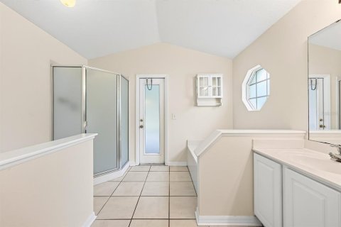 House in Winter Garden, Florida 4 bedrooms, 172.15 sq.m. № 2393582 - photo 15