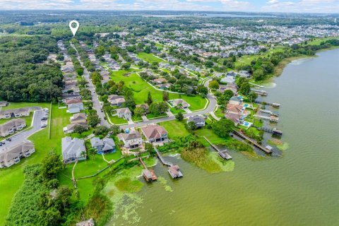 House in Winter Garden, Florida 4 bedrooms, 172.15 sq.m. № 2393582 - photo 29