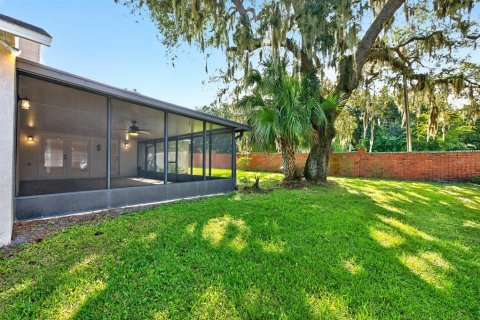 House in Winter Garden, Florida 4 bedrooms, 172.15 sq.m. № 2393582 - photo 22