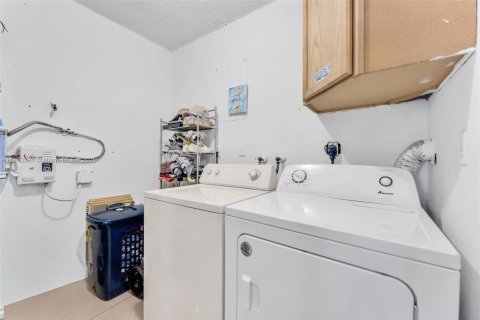 Propiedad comercial en venta en Miami, Florida, 337.05 m2 № 1945562 - foto 21