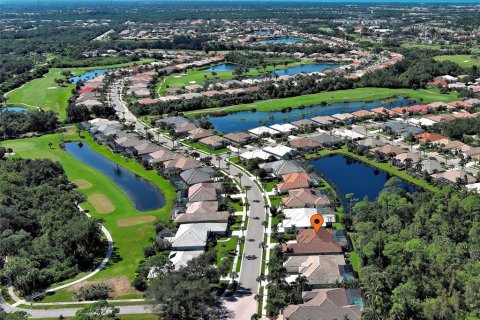 House in Venice, Florida 3 bedrooms, 282.52 sq.m. № 1902901 - photo 3