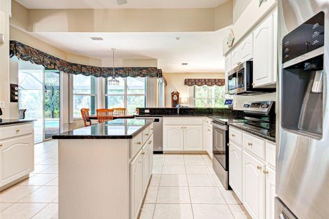 House in Venice, Florida 3 bedrooms, 282.52 sq.m. № 1902901 - photo 13