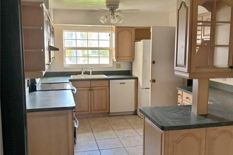 Casa en venta en Orlando, Florida, 2 dormitorios, 143.07 m2 № 2224647 - foto 12
