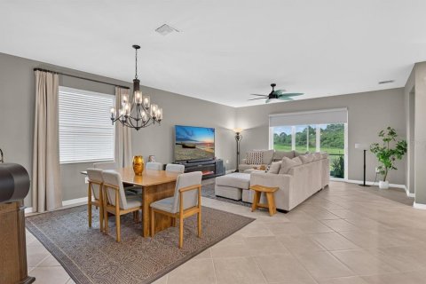 Villa ou maison à vendre à North Fort Myers, Floride: 3 chambres, 171.78 m2 № 2423770 - photo 8