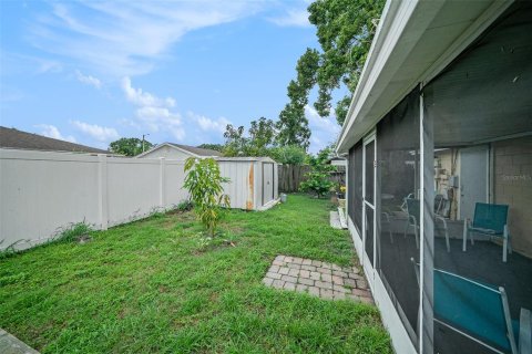 House in Tampa, Florida 4 bedrooms, 154.78 sq.m. № 1829467 - photo 3