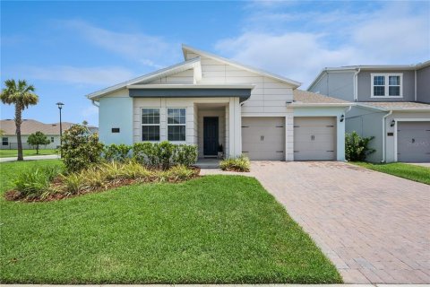 House in Orlando, Florida 3 bedrooms, 202.43 sq.m. № 2209613