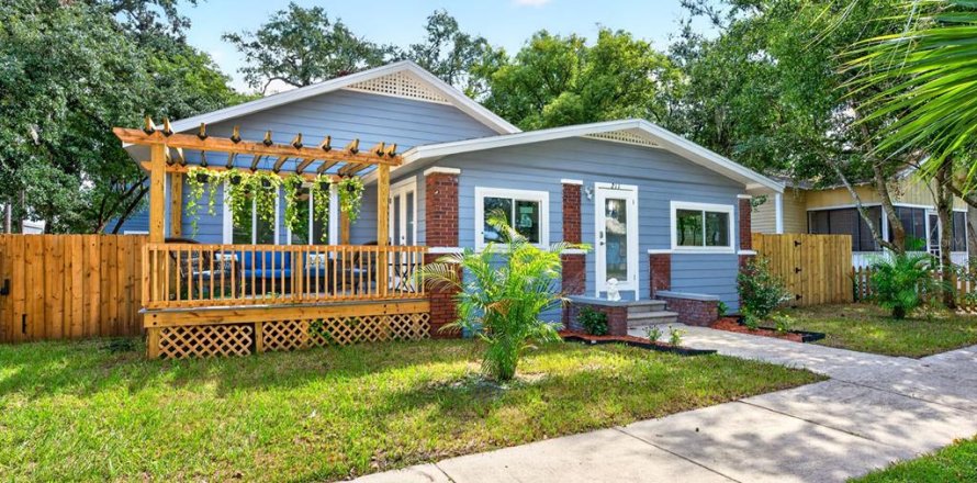 Casa en Sanford, Florida 5 dormitorios, 167.87 m2 № 2430562