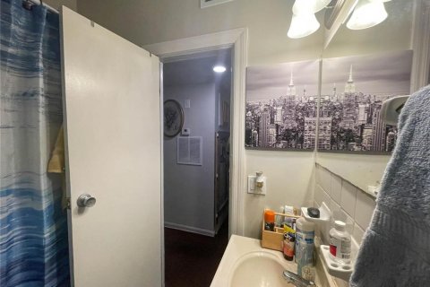 Dúplex en venta en Orlando, Florida, 4 dormitorios, 147.16 m2 № 1688240 - foto 15