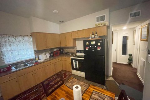 Dúplex en venta en Orlando, Florida, 4 dormitorios, 147.16 m2 № 1688240 - foto 11