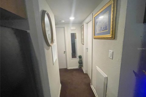Dúplex en venta en Orlando, Florida, 4 dormitorios, 147.16 m2 № 1688240 - foto 12