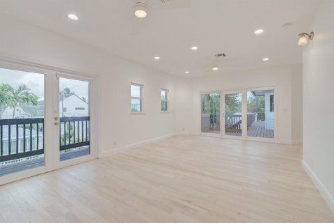 Apartamento en alquiler en Ocean Ridge, Florida, 2 dormitorios, 366.41 m2 № 2077560 - foto 10