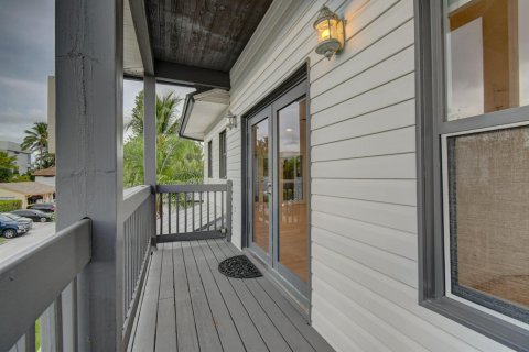 Apartamento en alquiler en Ocean Ridge, Florida, 2 dormitorios, 366.41 m2 № 2077560 - foto 4