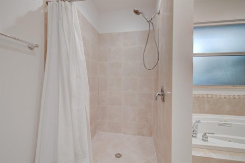 Apartamento en alquiler en Ocean Ridge, Florida, 2 dormitorios, 366.41 m2 № 2077560 - foto 15