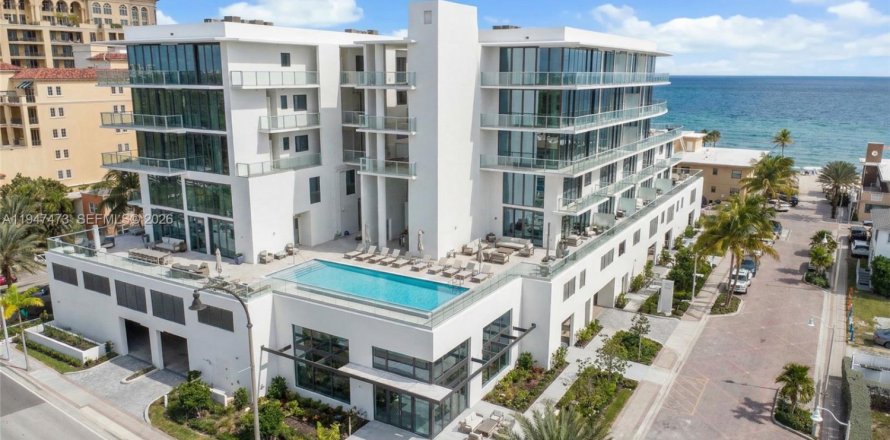 Condo in Hollywood, Florida, 3 bedrooms № 2007993