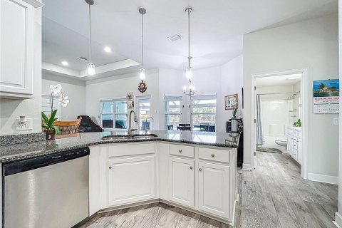 Casa en venta en Port Charlotte, Florida, 4 dormitorios, 210.7 m2 № 1796566 - foto 26