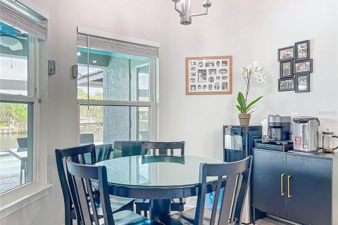 Casa en venta en Port Charlotte, Florida, 4 dormitorios, 210.7 m2 № 1796566 - foto 22