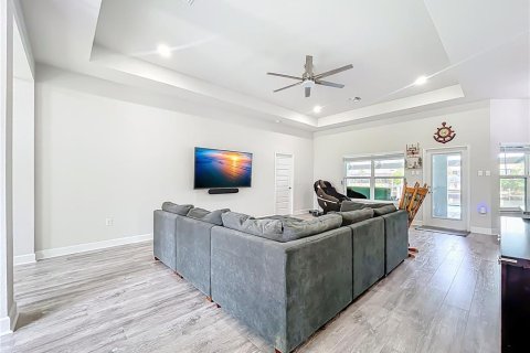 Casa en venta en Port Charlotte, Florida, 4 dormitorios, 210.7 m2 № 1796566 - foto 16